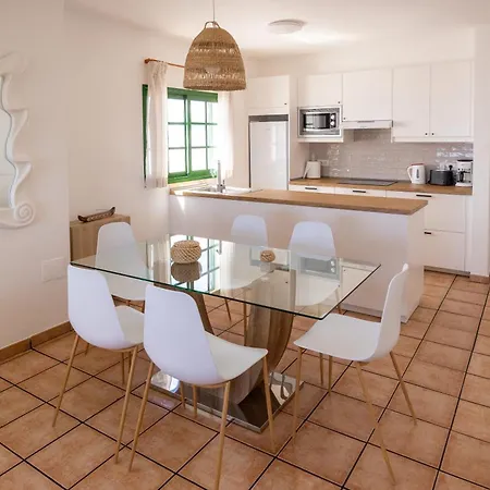 Vakantiehuis Enamorados Del Mar - Casa Ana Y El Mar - En Lanzarote