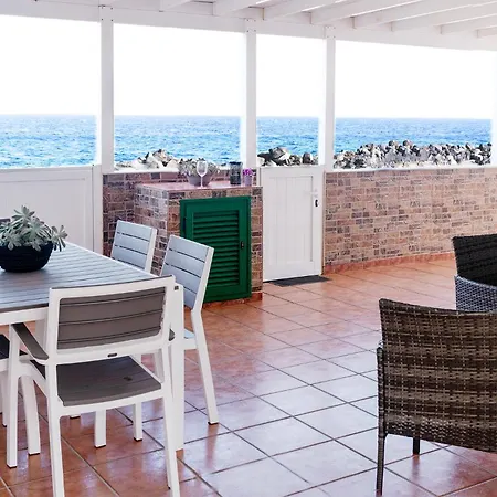 Vakantiehuis Enamorados Del Mar - Casa Ana Y El Mar - En Lanzarote *